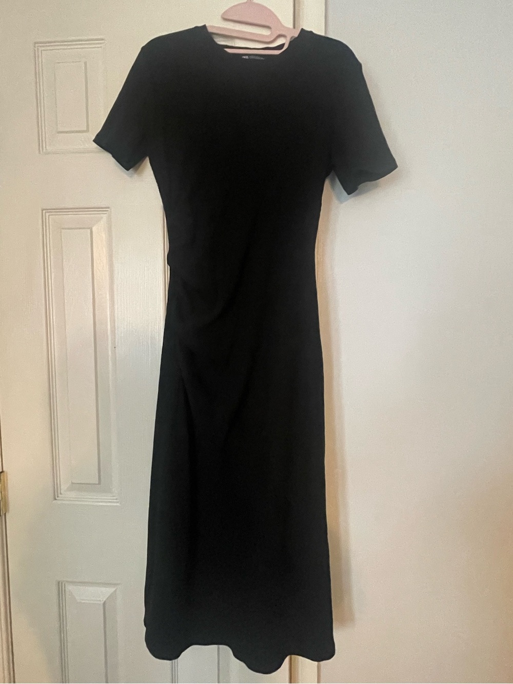 Zara Black Short-Sleeve Midi Dress